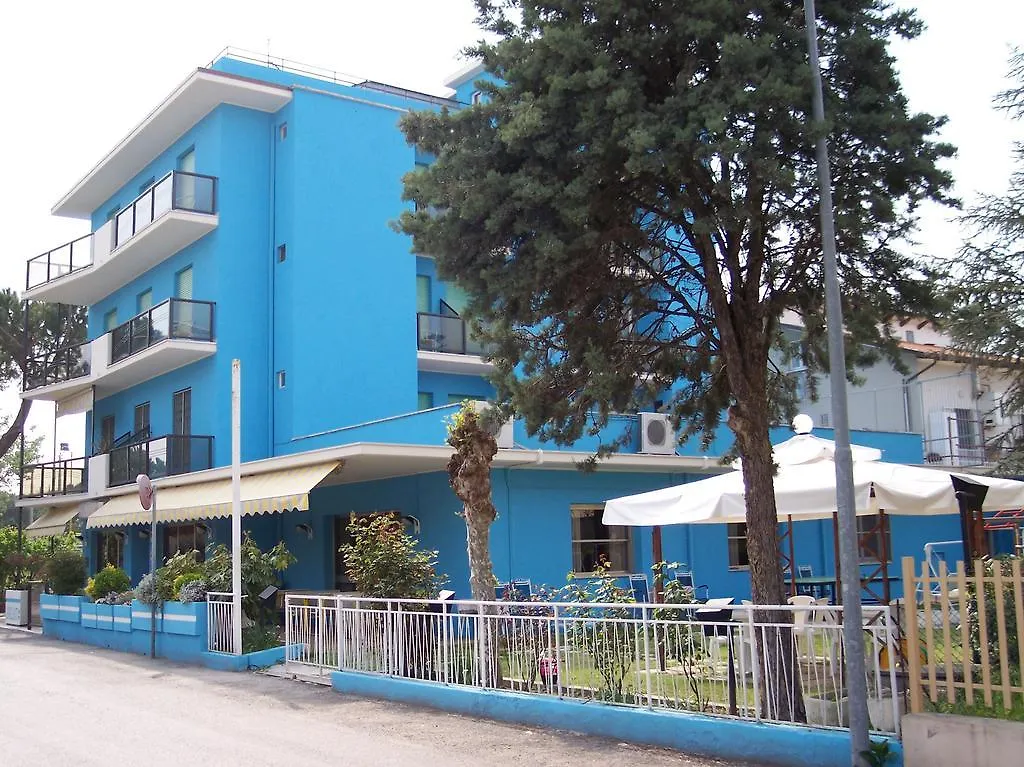 Hotel Cavalcanti Riccione 2*,  Italien