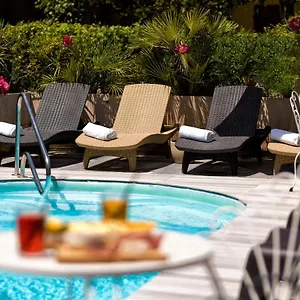 Condor - Con Piscina Hotel